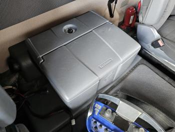 R440 8x2*6 / FASSI 90 t/m CRANE / KRAN